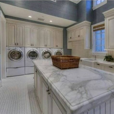 Describe this Laundry Room In ONE Word..... Traditional Laundry Room, House Laundry Room, Laundry Room/mud Room, Dream Laundry Room, Mudroom Laundry Room, Laundry Room Remodel, Laundry Room Inspiration, Laundry Mud Room, Paradise Valley