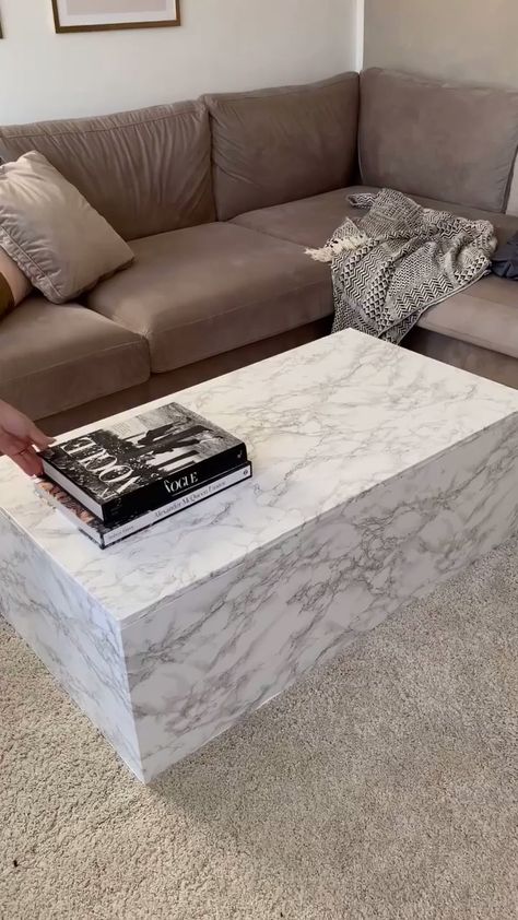 Furniture Small Apartment, Diy Marble Table, Cube Coffee Table, Cube Table, Diy Furniture Decor, Diy Marble, Couch Table, Diy Coffee Table, Diy Home Furniture