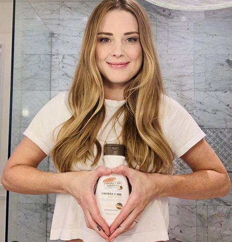 Mel Monroe, Coconut Oil Body Lotion, Coconut Oil Lotion, Alexandra Breckenridge, Copper Blonde Hair, Coconut Oil Body, Virgin River, Copper Blonde, French Hair