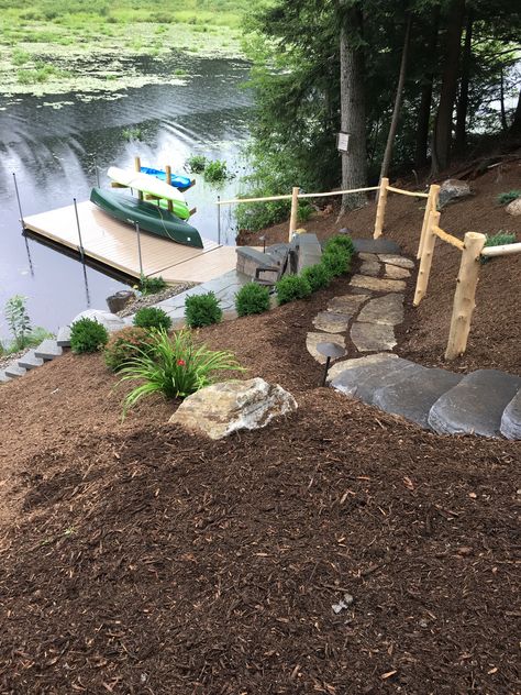 River Docks Ideas, River Lot Ideas, Lake House Landscaping Ideas Backyard, Lakeside Landscape Design, Outdoor Lake Living, Lake Lot Landscaping Ideas, Lake Home Landscaping Ideas, Lake Property Ideas, Backyard Lake Landscaping