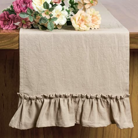 Kitchen Birthday Party, Sewing Business Ideas, Dining Room Table Runner, Rustic Table Runner, Bridal Table Decorations, Farmhouse Table Runner, Rustic Wedding Table Decor, French Country Christmas, Rustic Table Runners