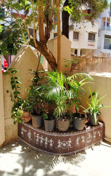 Terrace Painting Ideas, Backyard Wall Painting Ideas, Warli Art Paintings On Wall, Terrace Wall Painting Ideas, Warli Painting Ideas On Wall, Garden Wall Painting Ideas, Wall Painting Ideas Indian, Home Painting Ideas Indian, Warli Paintings