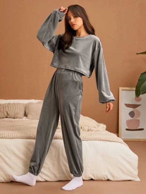 Jasper Hale, Night Suit For Women, Lounge Outfits, Sleepwear Fashion, Women Dresses Classy, Night Suit, Cool Sweaters, Pj Sets, Cute Casual Outfits