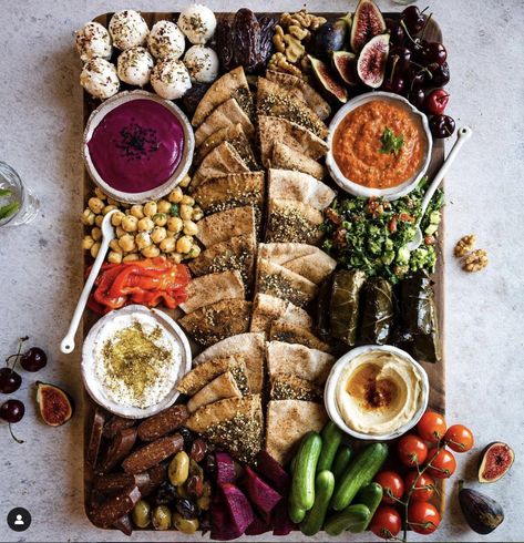 8 Unique Charcuterie Board Ideas | Skillshare Blog Cheese Board Alternative, Unusual Food Boards, Charcuterie Board Ideas Savory, Unique Snack Board Ideas, Whiskey Charcuterie Board, Charcuterie Board Map, Unique Food Boards, Finger Food Charcuterie Board, High End Charcuterie Board