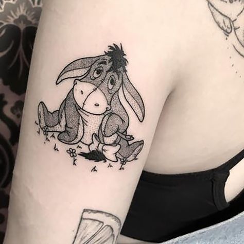 Cute Eeyore, Eeyore Tattoo, Winnie The Pooh Tattoos, Disney Sleeve Tattoos, Small Tattoos Simple, Disney Tattoo, Geniale Tattoos, Cute Tiny Tattoos, Make Tattoo