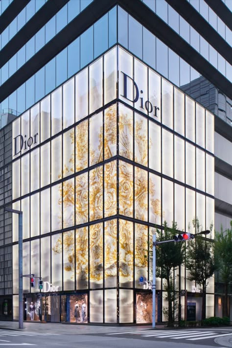 Dior Building, Dior Store, Store Architecture, Dior Cruise, Dior Shop, Dior Boutique, Hotel Lobby Design, Shop Facade, Building Aesthetic