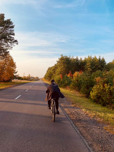 Riding A Bicycle Aesthetic, Bicycling Aesthetic, Riding Bicycle Aesthetic, Riding Bike Aesthetic, Bike Riding Aesthetic, Euphoria Photoshoot, Bicycle Aesthetic, Eye Bleach, Bike Aesthetic