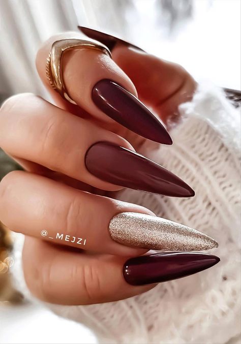 Cool winter nail art inspo
Below, we’ve listed 60 fantastic winter nail art ideas in various designs and colors so you can pick the best style. Most nails are pressed to the nail, which means you can easily buy them from the link provided and wear your designs!

If you prefer to get your nails done in a salon, use this article for inspiration and keep your favorite designs on your phone. Unghie Sfumate, French Pedicure, Gel Pedicure, Maroon Nails, Stiletto Nail Art, Stiletto Nails Designs, Fall Acrylic Nails, Burgundy Nails, Christmas Nails Acrylic