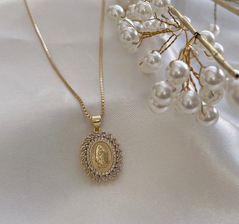 Virgin Mary Necklace, Mother Mary Necklace, Religious Necklace, Collar Virgen de Guadalupe, 18k Gold Filled Necklace, Wedding Necklace Mother Mary Necklace, Guadalupe Necklace, Mary Necklace, Virgin Mary Necklace, Pretty Jewelry Necklaces, Horoscope Necklace, Y2k Necklace, Necklace Collar, Gold Filled Necklace