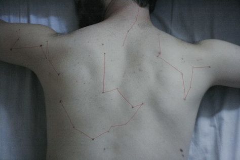 Freckles And Constellations, Skin Anatomy, Simon Snow, Harry Potter Next Generation, Human Body Anatomy, Dipper Pines, Body Anatomy, Aesthetic Tattoo, Awesome Tattoos