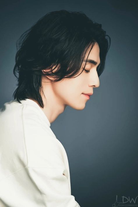 Lee Dong Wook Long Hair, Lee Dong Wook Abs, Man Bun Hairstyles, Dong Woo, Asian Haircut, Hair Icon, Shot Hair Styles, Dong Wook, Lee Dong Wook