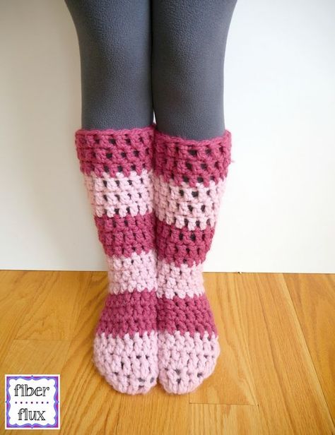 Crocheted Socks, Crochet Sock Pattern Free, Strawberry Blossom, Crochet Socks Pattern, Crochet Slipper Pattern, Crochet Boots, Minecraft Pixel Art, Haken Baby, Crochet Socks