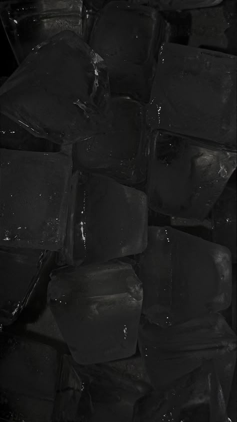 Dark Background Wallpaper, Jelly Wallpaper, Trippy Wallpaper, Black Wallpaper Iphone, Dark Wallpaper Iphone, Black And White Aesthetic, Black Aesthetic Wallpaper, Simple Wallpapers, Homescreen Wallpaper