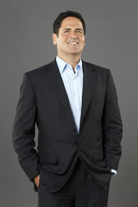 Mark Cuban, Dress Pant Suit, Business Leaders, Men's Outfits, Mark Zuckerberg, Youtube Thumbnail, Dallas Mavericks, Shark Tank, Business Leader