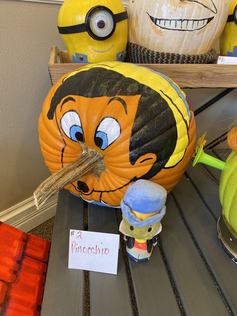 Pinocchio Pumpkin Ideas, Pinocchio Pumpkin Painting, Pinocchio Pumpkin, Pumpkin Painting Halloween, Pumpkin Designs Painted, Minion Painting, Disney Pumpkin Painting, Pumpkin Paintings, Pumpkin Idea