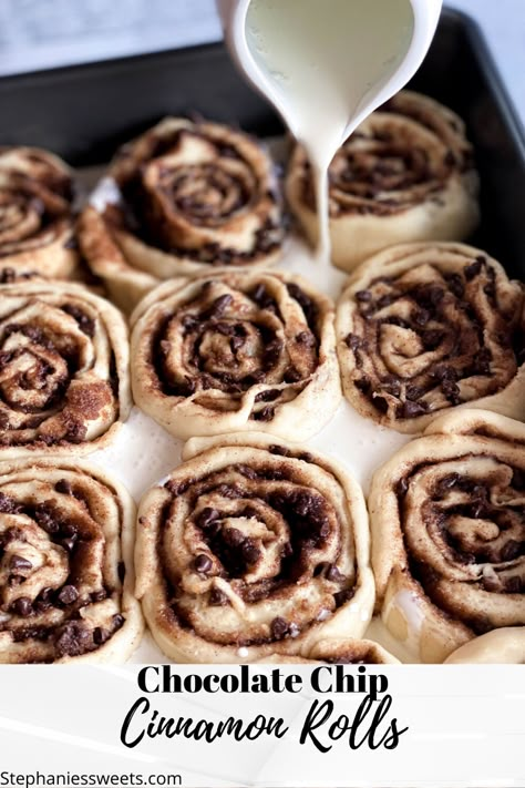 Easy 7 Up Cinnamon Rolls, Chocolate Chip Cinnamon Roll Cookies, Chocolate Chip Cinnamon Rolls, Gourmet Cinnamon Rolls, Cinnamon Roll Desserts, College Diet, Rolls Homemade, Cinnamon Roll Recipe Homemade, Sweet Roll Recipe