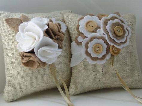 Felt Flower Wedding, Creative Pillows, Felt Pillow, Pillow Inspiration, Pillow Crafts, Ring Pillows, Ring Pillow Wedding, Cushion Cover Designs, Burlap Crafts