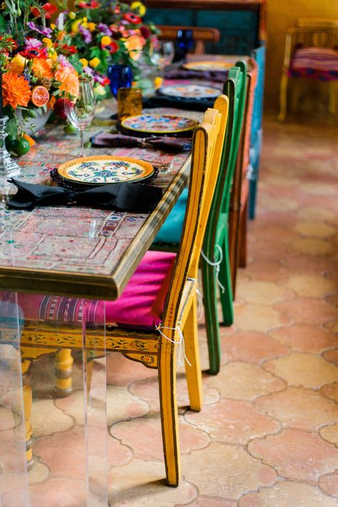 Mexican Dining Room, Mexican Interior Design, Mexican Interiors, Mexican Furniture, Eclectic Dining Room, Eclectic Dining, Mexican Home Decor, Mexican Home, Mexican Decor