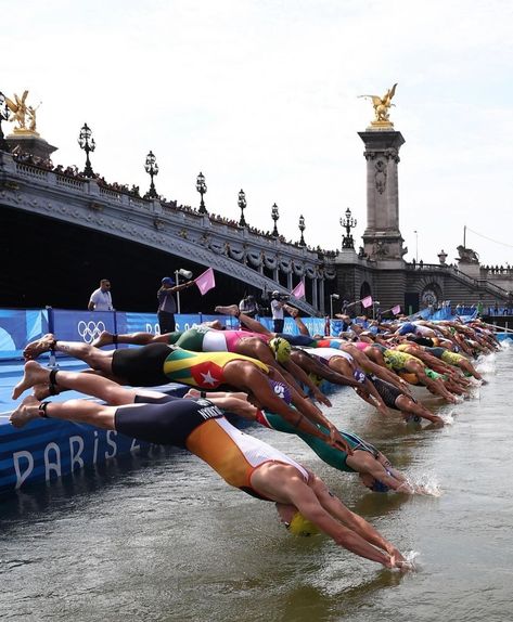 Olympic Triathlon, Olympics 2024, La Seine, The Seine, Ea Sports, Athletic Men, Olympic Games, Triathlon, Great Britain