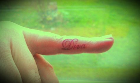 Finger tattoos - Diva Aartistic Inc, Winooski, VT 1940 Tattoo, Diva Tattoo, Tattoo Collection, Finger Tattoo, Awesome Tattoos, Finger Tattoos, I Tattoo, Cool Tattoos, Tattoo Quotes