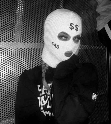 White Ski Mask, Ski Mask Aesthetic, Maquillage Halloween Simple, Thug Girl, Mask Aesthetic, Girl Gang Aesthetic, Black And White Photo Wall, Gangster Girl, Bad Girl Wallpaper