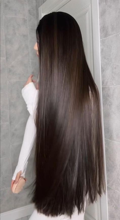 Long Gorgeous Hair, Long Hair To Waist, Long Straight Hair Brown, Really Long Brown Hair, Straight Long Brown Hair, Very Long Straight Hair, Type 2c Hair, Long Soft Hair, Hair Cut For Girls