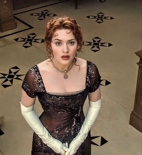 Rose Dawson, Titanic Dress, Titanic 1997, Leo And Kate, Make It Count, Hairdos For Curly Hair, James Cameron, Retro Pop, Kate Winslet