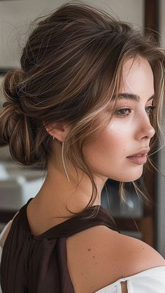 Ladies Updo Hairstyles, Tousled Wedding Hair, Short Hair Wedding Styles Updo, Medium Hair Half Up, Baby Shower Hairstyles For Short Hair, Hair Semi Formal, Low Bun Formal Hairstyles, Short Hairstyle For Wedding Event, Formal Low Bun Hairstyles