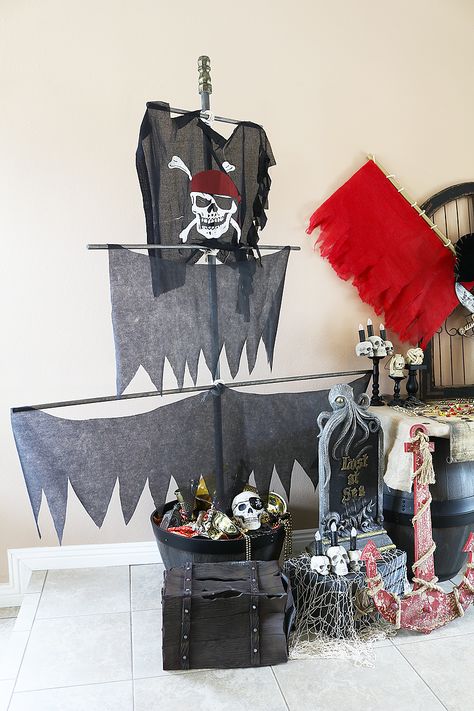 how to make a pirate ship mast Pirate Ship Mast, Pirate Ship Sails, Pirate Birthday Party Decorations, Pirate Decorations, Pirate Halloween Party, Ship Mast, Mermaid Pirate Party, Ship Sails, Caribbean Party