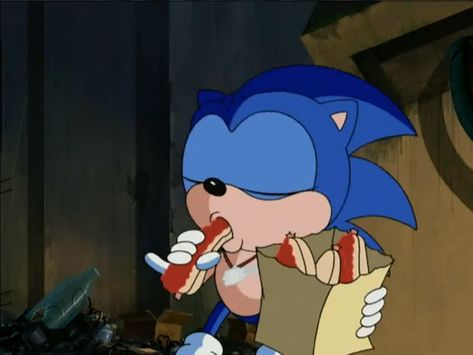 Just Sonic and a chilly dog. Green Hill Zone, Chilly Dogs, Sonic Underground, Chili Dog, Chili Dogs, Art Club, Favorite Food, The Hedgehog, Sonic The Hedgehog