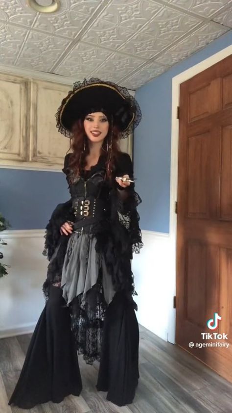 Pirate Costume Women Dress, Pirate Dress Costume, Pirate Doctor Aesthetic, Goth Pirate Costume, All Black Pirate Outfit, All Black Pirate Costume, Gothic Pirate Outfit, Goth Pirate Outfit, Dark Pirate Costume