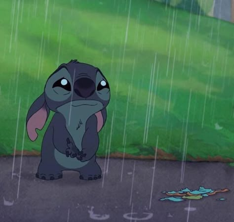 Menna Core, Lilo And Stitch 3, Mia Core, ليلو وستيتش, Now Quotes, Lilo And Stitch Drawings, Paris Wallpaper, Stitch Drawing, Reaction Pic