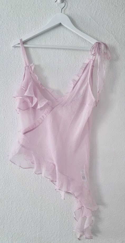 Ruffle Mesh Top, Asymmetrical Ruffle Top, Pink Ruffle Top Outfit, Asymmetrical Ruffle Dress, Lace Cami Top Outfit, Lilac Clothes, Asymmetrical Top Outfit, Lilac Outfits, Assymetrical Top