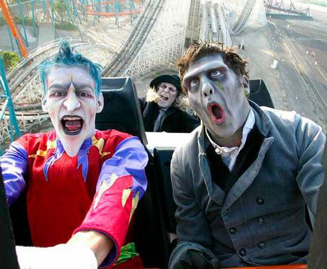 six flags - Google Search Scary Circus, Fright Fest, Six Flags Great Adventure, Scary Farm, Great America, Universal Studios Orlando, Creepy Clown, Horror Nights, Halloween Horror Nights