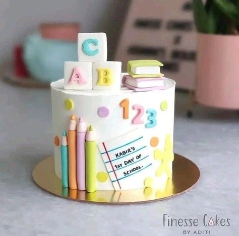 Teacher Birthday Cake, Kindergarten Graduation Cake, Teachers Day Cake, School Snack Ideas, Teacher Cakes, Alphabet Cake, School Cake, School Routine, School Snack