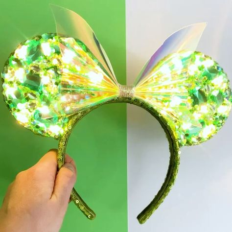 Ears by Pixie on Instagram: “Second star to the right, and straight on till morning ✨ Loved doing these Tinkerbell inspired ears for a Light up Custom order (I’ve been…” Minnie Mouse Ears Diy, Straight On Till Morning, Bell Disney, Disney Decor Diy, Ear Ideas, Second Star To The Right, Diy Disney Ears, Disneyland Ears, Diy Mickey Ears