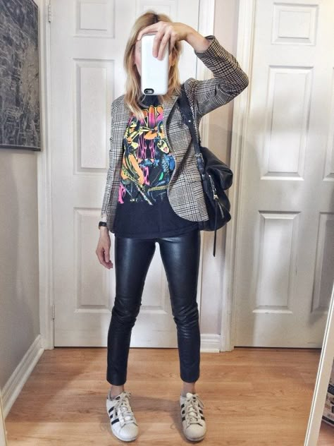 Kiss T-shirt | Plaid Blazer | Leather ;leggings | Adidas Superstars Rock Tshirt Outfit, Rock Outfits, Legging Outfits, Rocker Chic, Sweatshirt Outfit, Rock Chic, Tshirt Outfits, Plaid Blazer, Leather Leggings