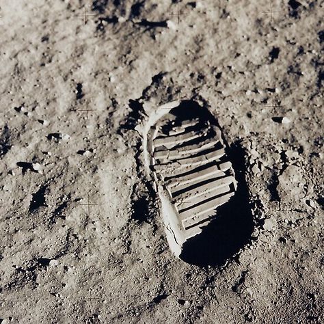 NASA Moonprint Photo Apollo 11 Neil Armstrong foot print Extra High Resolution Observable Universe, Apollo Spacecraft, Nasa Moon, Apollo 11 Moon Landing, Apollo 11 Mission, Lunar Landing, Lunar Moon, Nasa Photos, Apollo Missions