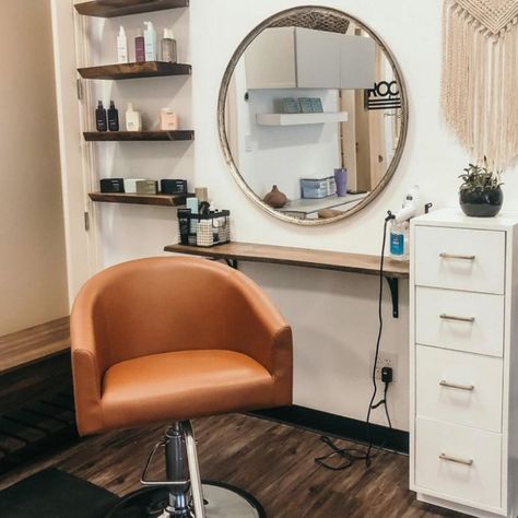 Phenix Salon Suites Decor, Salon Room Ideas, Salon Decor Studio, Salon Goals, Salon Suite Decor, Phenix Salon Suites, Minnetonka Minnesota, Home Hair Salons, Outfit Boards