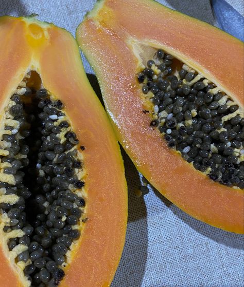 ♡ follow pinterest haileywil ♡ #fresh #freshfruit #pawpaw #aesthetic #fruit #seeds #summer #papaya Papaya Fruit Aesthetic, Pawpaw Fruit, Health Benefits Of Papaya Seeds, Papaya Leaves, Paw Paw Fruit, Aesthetic Fruit, Papaya Seeds, Papaya Fruits, Local Fruit