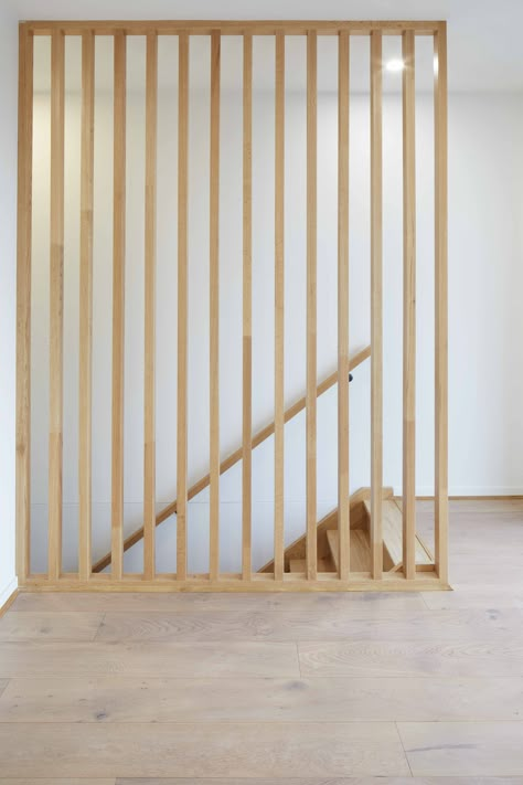 Timber Stair, Stairs Design Interior, Timber Screens, Timber Slats, Mews House, Georgian Architecture, House London, House Stairs, Stair Railing