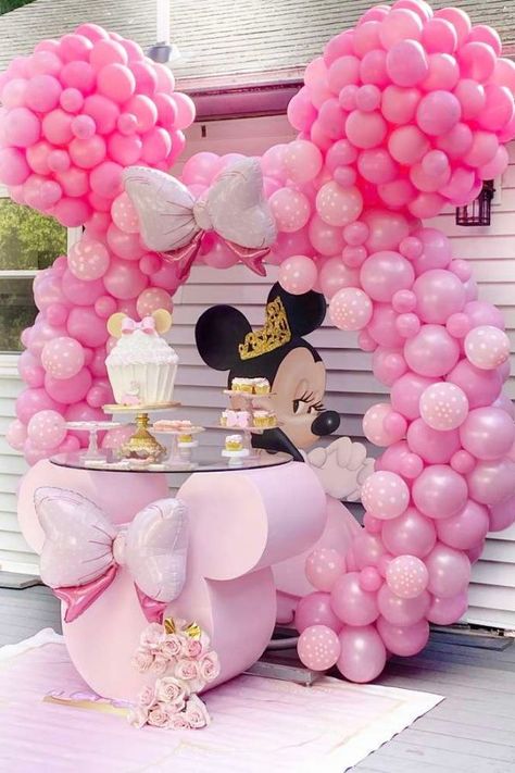 Take a look at this stunning pink Minnie Mouse birthday party! The balloon decorations are fabulous! See more party ideas and share yours at CatchMyParty.com #catchmyparty #partyideas #minniemouseparty #minniemouse #girlbirthdayparty #balloondecorations Minnie Mouse Birthday Theme, Minnie Mouse Party Decorations, Minnie Mouse Theme Party, Minnie Mouse Birthday Party Decorations, Minnie Mouse First Birthday, Minnie Mouse Birthday Decorations, 2nd Birthday Party For Girl, Minnie Mouse Birthday Cakes, 1st Birthday Girl Decorations