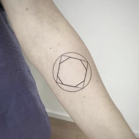 Black Circle Tattoo, General Tattoo, Square Tattoo, G Tattoo, Single Line Tattoo, Circle Tattoo, Circle Tattoos, Tattoo Cover Up, Tattoo Cover