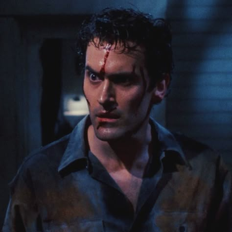 Ash Williams Funny, Ash Williams Pfp, Ash Williams Fanart, Evil Dead Aesthetic, Ash Williams Icon, Evil Dead Wallpaper, Bruce Campbell Ash, Nier Characters, Ash Evil Dead