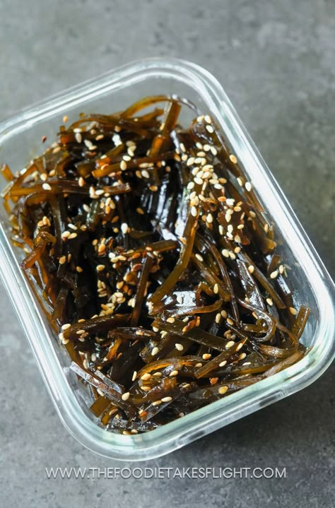 Kombu Tsukudani (Japanese Simmered Kombu) - The Foodie Takes Flight Okinawa Recipes, Japan Recipes, Okinawa Diet, Clean Pantry, Japanese Side Dish, Udon Recipe, Japanese Salad, Vegan Japanese, Vegan Chinese