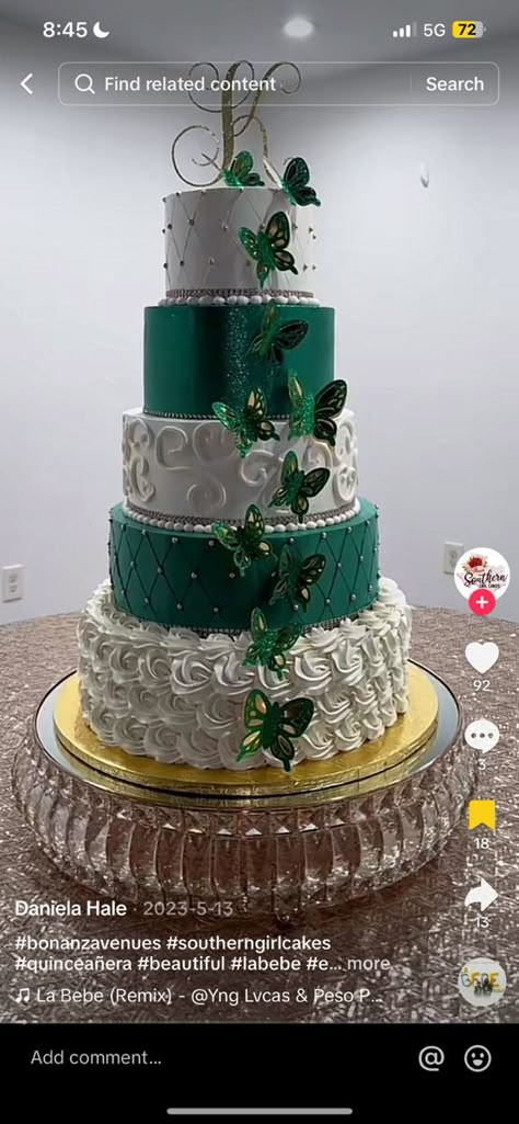 Cake For Quinceanera Green, Quinceanera Cakes Enchanted Forest, Emerald Quinceanera Theme Cake, Emerald Gold Quinceanera Theme, Emerald Green Birthday Cake For Women, Emerald Quince Cake, Quince Green Theme, Emerald Green Quinceanera Theme Cake, Green Quince Cake