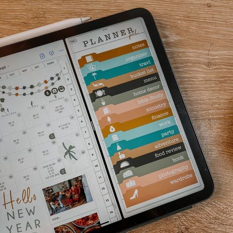 "The Top Features to Look for in a Digital Planner" mealplannerД±nsert #digitaljournaling Ipad Digital Planner Aesthetic, Digital Planner Inspiration, Planners Aesthetic, Goodnotes Tips, Electronic Planner, Digital File Organization, Canva Learning, Wellness Tools, Digital Planner Ideas