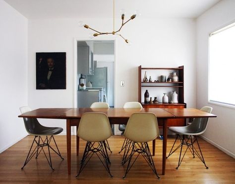 Modern Dining Room Lighting, Eiffel Chair, Deco Lighting, Modern Farmhouse Dining, Art Lighting, Dining Room Light Fixtures, Eames Chairs, Farmhouse Dining Room, Dining Room Chandelier