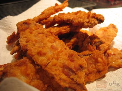 Deep Fried Bacon, Deep Fryer Recipes, Bacon Food, Fried Bacon, Deep Fried Recipes, Bacon Chicken, Carnival Food, Deep Fried Food, Fair Food