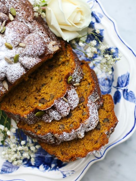 Kabocha Squash Bread, Kabocha Squash Recipe, Squash Cakes, Roasted Kabocha Squash, Squash Bread, Baking Power, Meals Of The Day, Recipe List, Tea Cakes Recipes